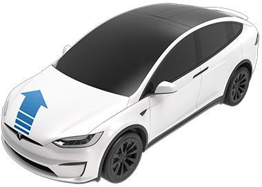 Šipka ukazující směrem nahoru od přední kapoty vozu