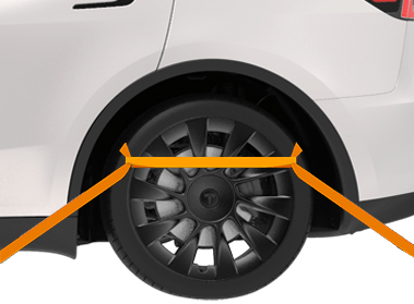 Vista della ruota posteriore con funi di ancoraggio installate.